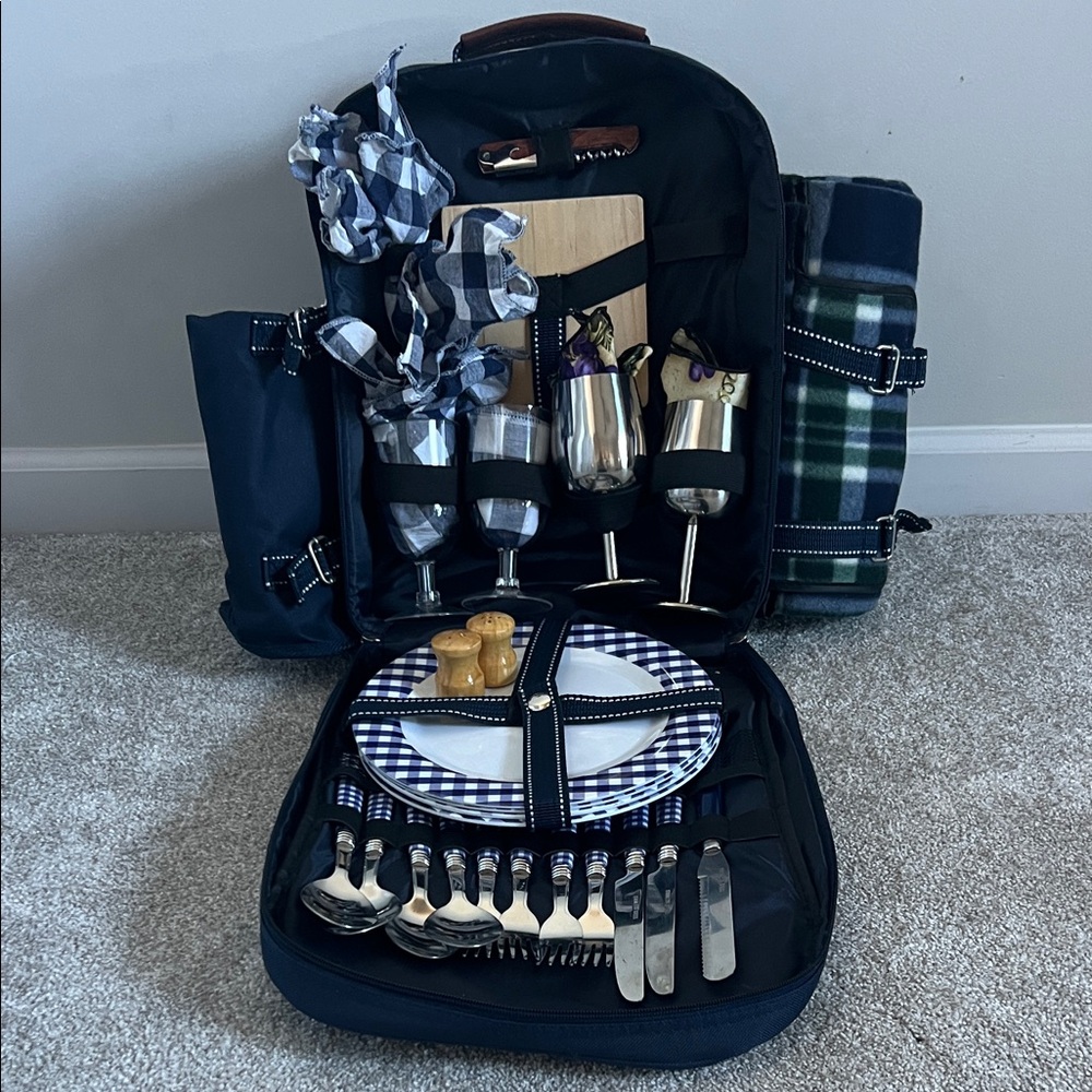 Navy Picnic Backpack with Wine Holder and Blanket Backpack